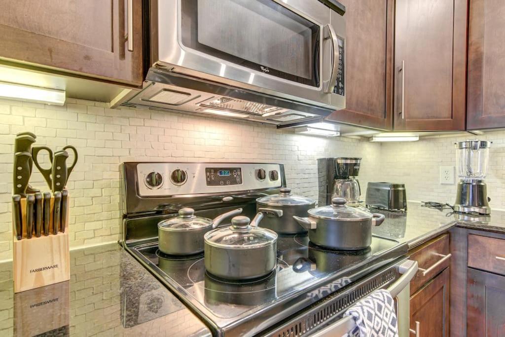 דירות יוסטון Chic 1Br Near Nrg With Pool Wifi Freeparking מראה חיצוני תמונה